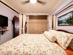 Tampines Street 42 (Tampines), Multi Generation #561209751